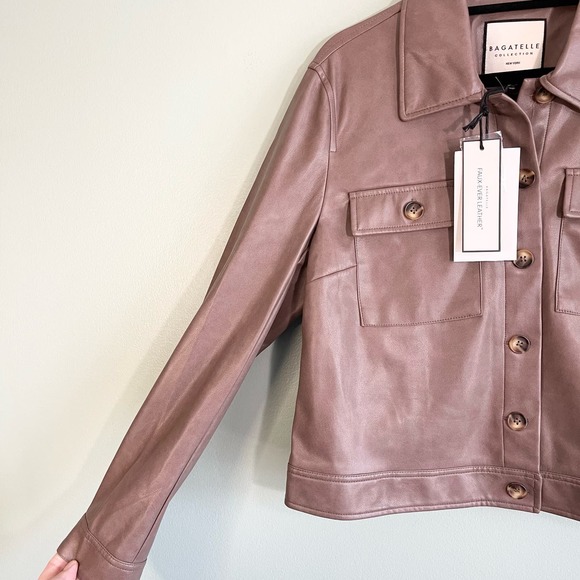 BAGATELLE Collection Women's Brown Faux-Ever Leather Cropped Jacket Large NWT - Picture 4 of 10